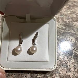 Pearl earrings